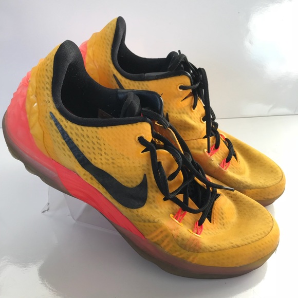 kobe bryant 13 shoes